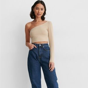 One shoulder ribbed crop